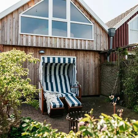 Dom wakacyjny Altes Kapitaenshaus *